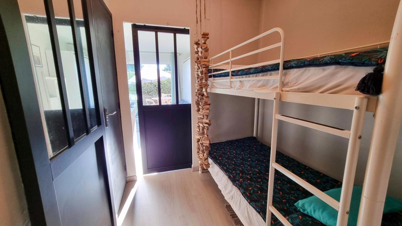A 500 M Bord De Giens Apartment